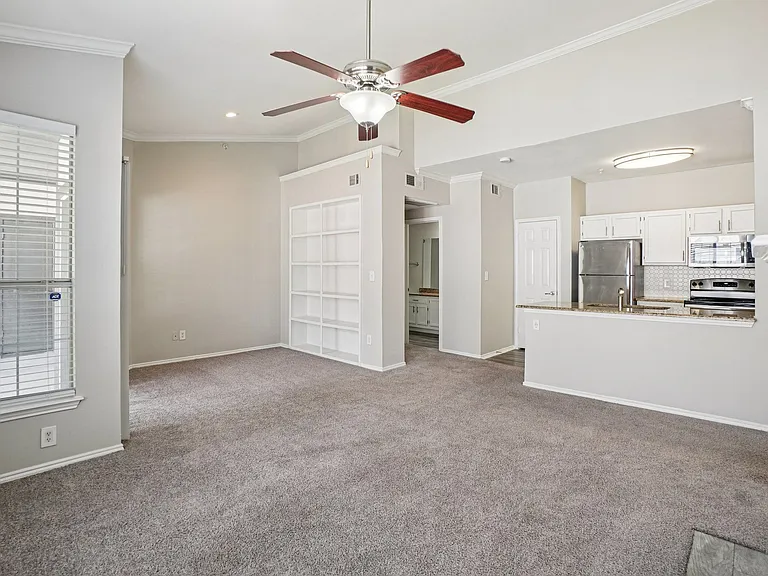 Carrington Park — Photo 43