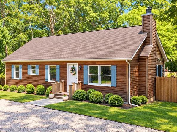 https://photos.zillowstatic.com/fp/a881c5fd6e6fa2553f8c25e48172a908-p_e.webp