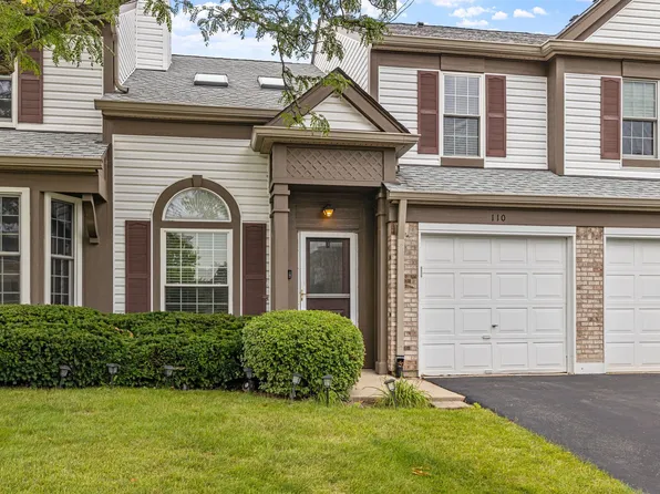 110 W 67th St, Westmont, IL 60559