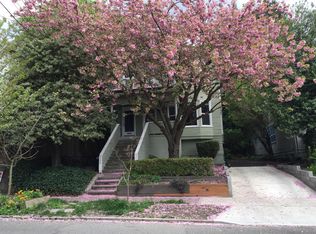 526 11th Ave E, Seattle, WA 98102