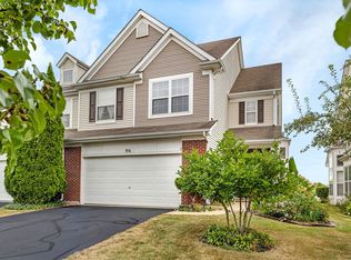 916 Bluebell Cir, Joliet, IL 60431