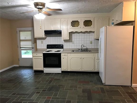 4th image of 2714 Duane Dr