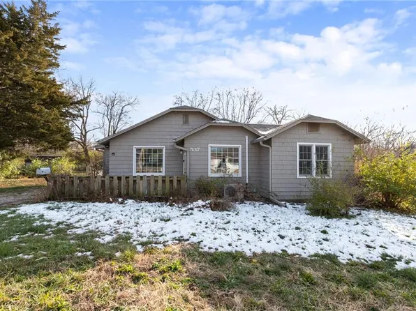 537 W Loula St, Olathe, KS 66061