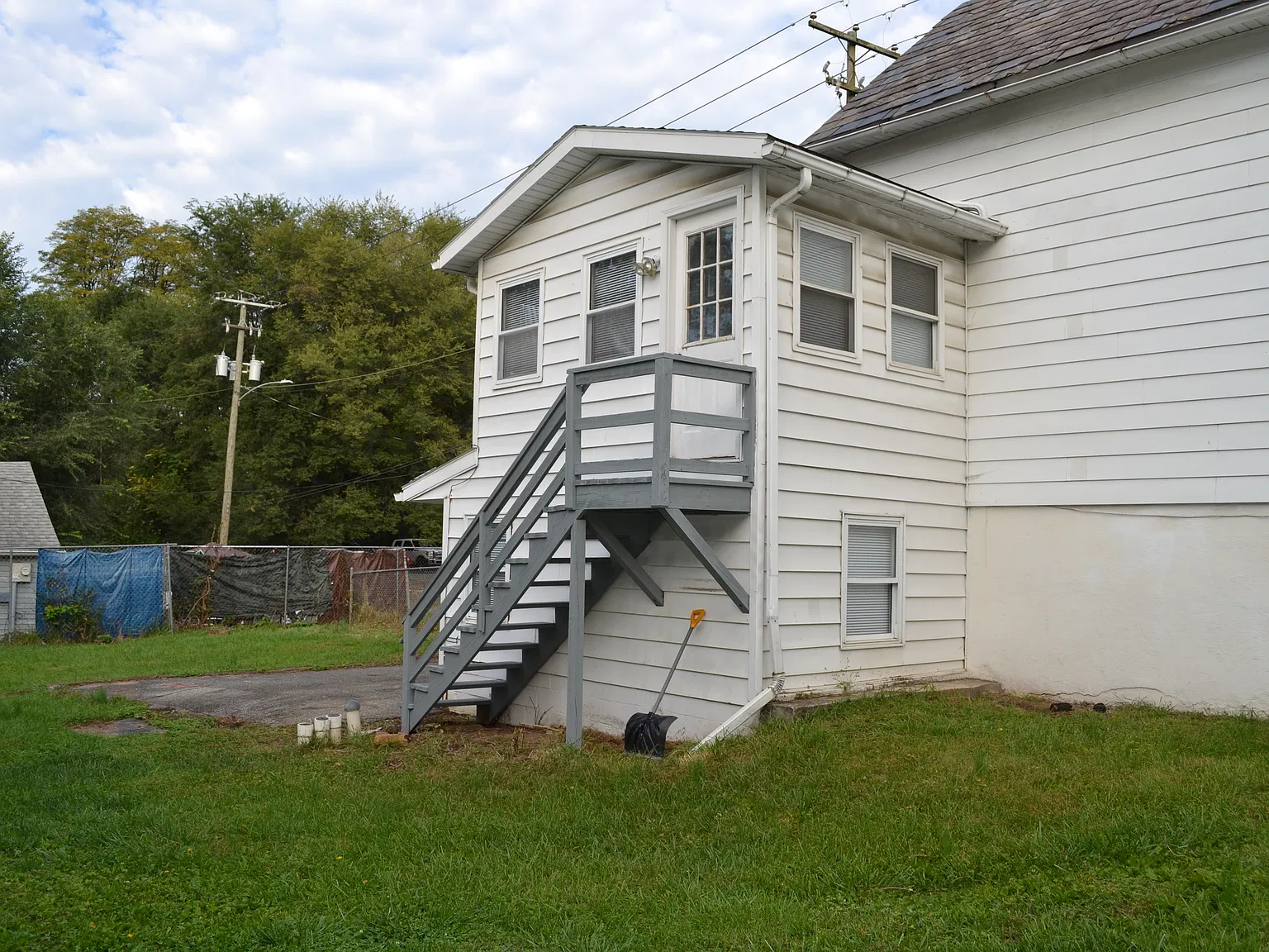 2 bed, 1500 sqft, $1,400 — Photo 2