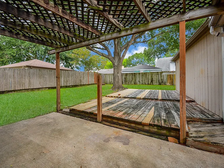 21318 Park Valley Dr — Photo 49