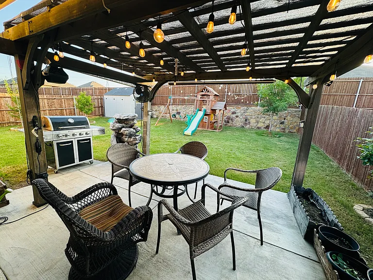 8433 Comanche Springs Dr — Photo 21