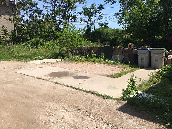 Off street parking area