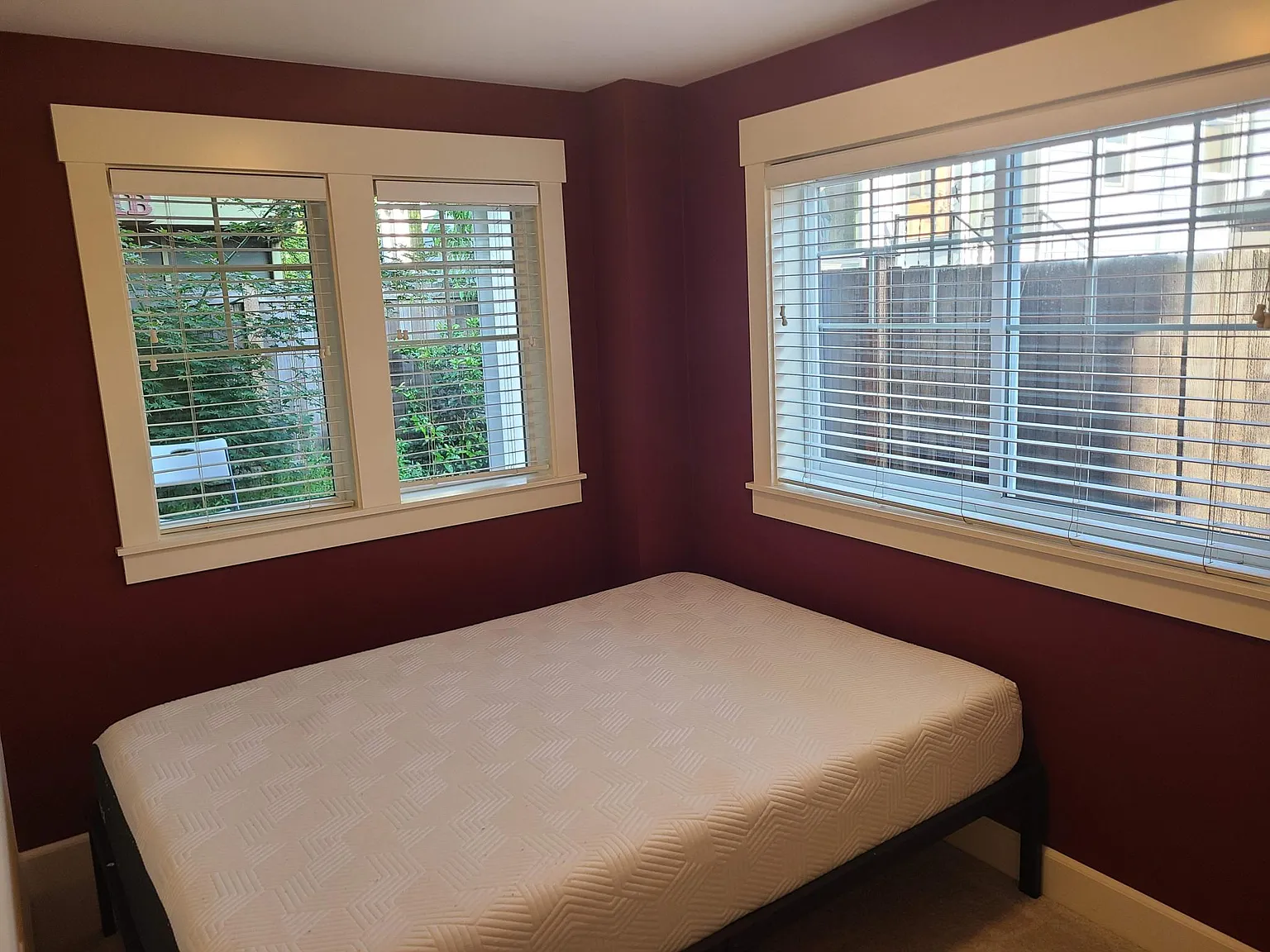 1 bed, 1330 sqft, $1,200 — Photo 2