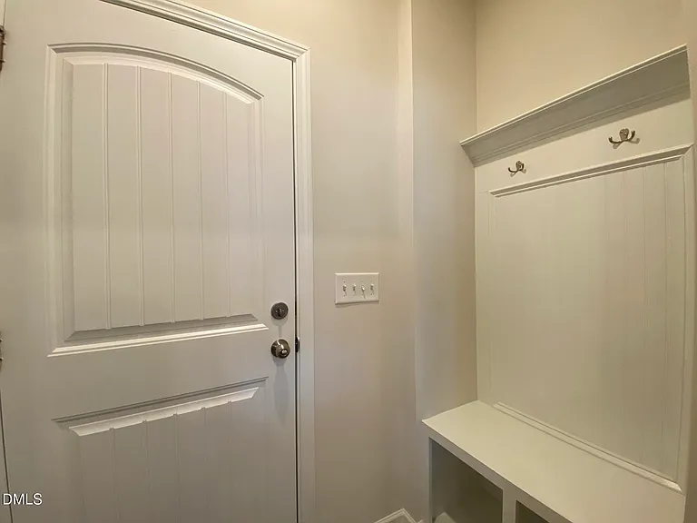 760 Creekway Dr — Photo 10