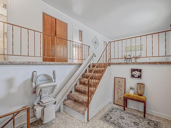 3rd image of 1001 Patton Pl