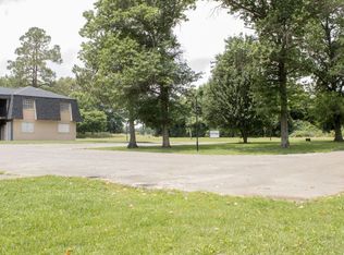 1005 Airport Rd #C6, Fulton, KY 42041