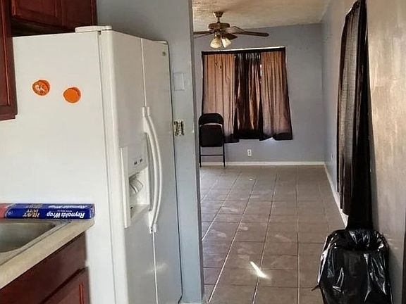 3rd image of 6111 Pierce St #1-2