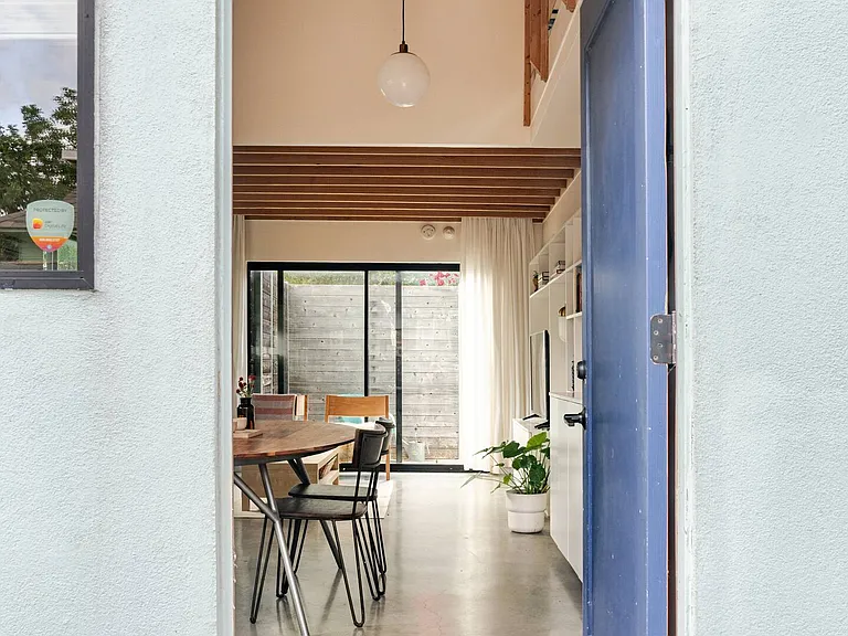 1404 McKinley Ave — Photo 4