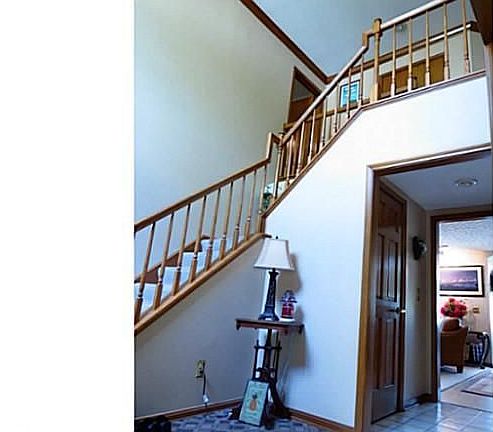 4th image of 275 Oquinn Ct