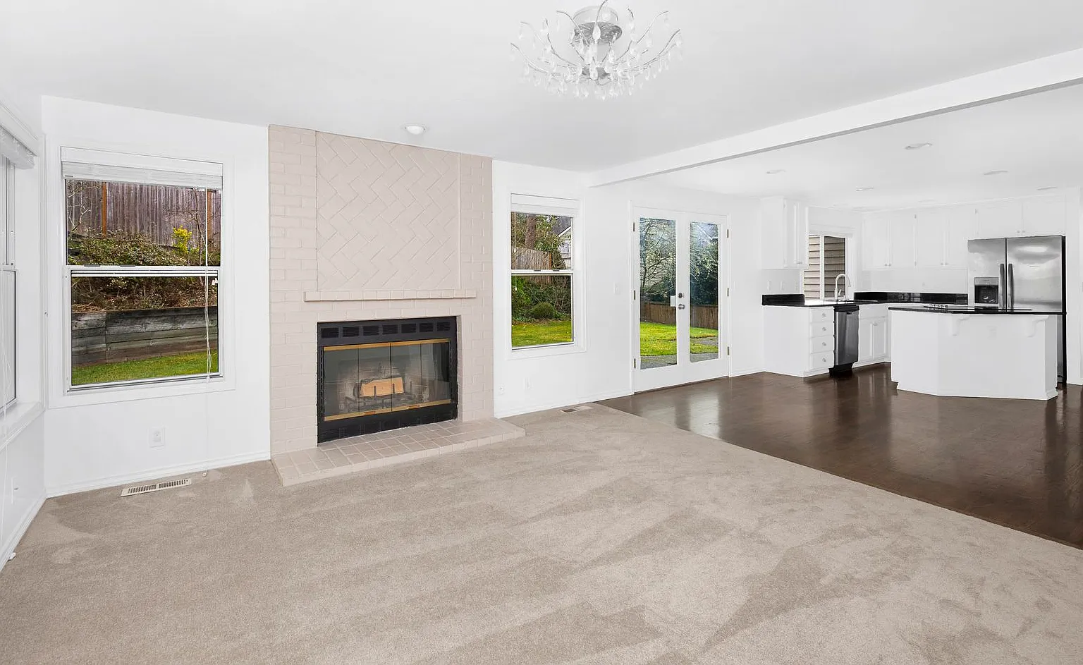 Spectacular 4 Bedroom Forest Ridge home in a highly desirable neighborhood — Photo 3