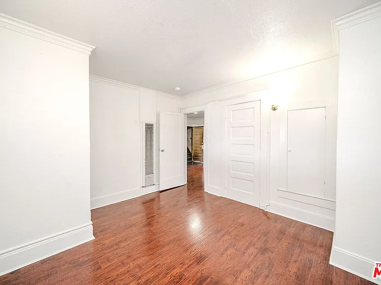 1404 S Manhattan Pl — Photo 31