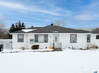 961 N High St, East Haven, CT 06512