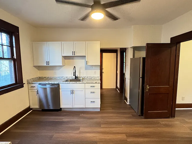 307 Apple St #1 — Photo 2