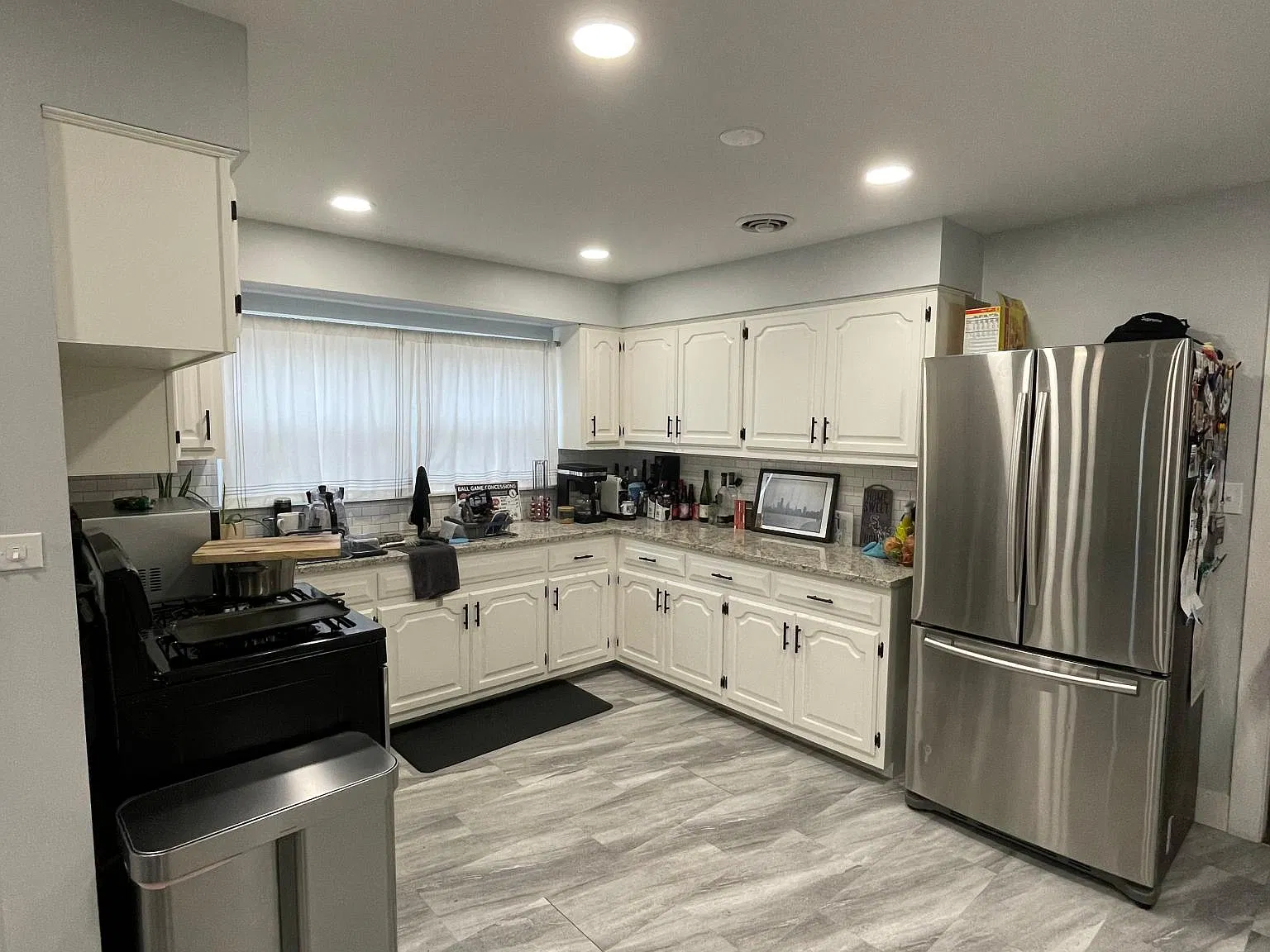 3 bed, 1.5 bath, 1100 sqft, $2,600 — Photo 2