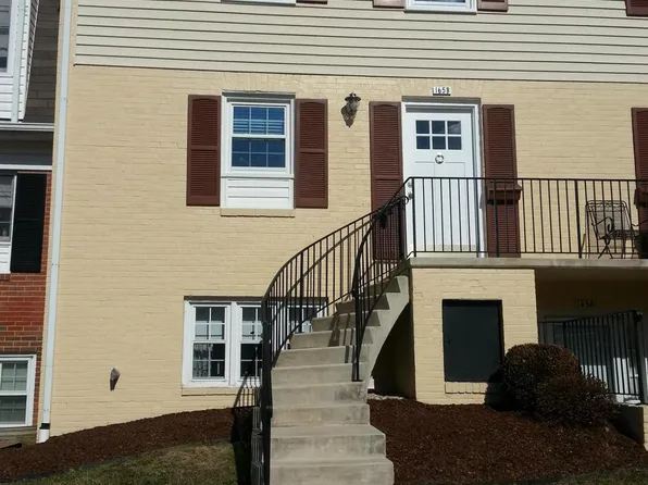 165B Leeds Ct W, Warrenton, VA 20186