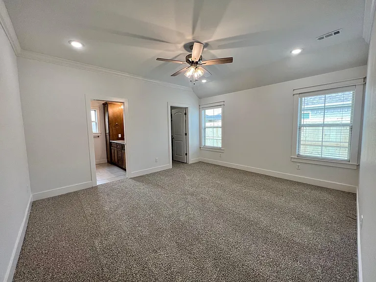 925 Sugar Pine St — Photo 15