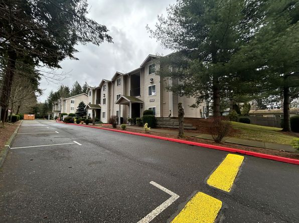 12520 SE Foster Rd #4