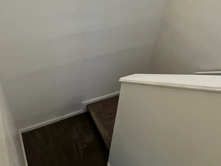900 Babcock Rd — Photo 16