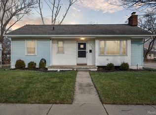 15375 Evergreen Ave, Eastpointe, MI 48021