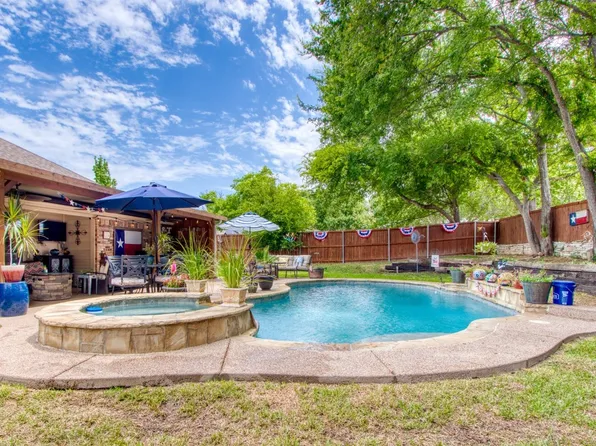 8894 Random Rd, Fort Worth, TX 76179