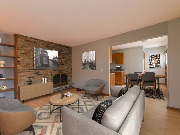 1943 Buchanan St NE-1945 Buchanan St NE, 1943-1945 Buchanan St NE, Minneapolis, MN 55418