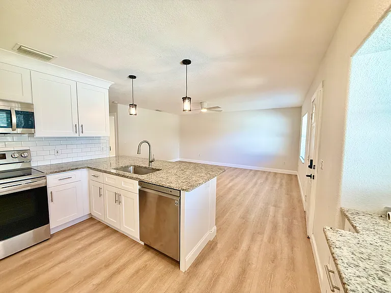 26156 Northern Cross Rd #A — Photo 10