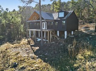 Walker Mountain Rd, Hodgen, OK 74939