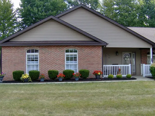 2033 E River Rd Unit 27, Newton Falls, OH 44444
