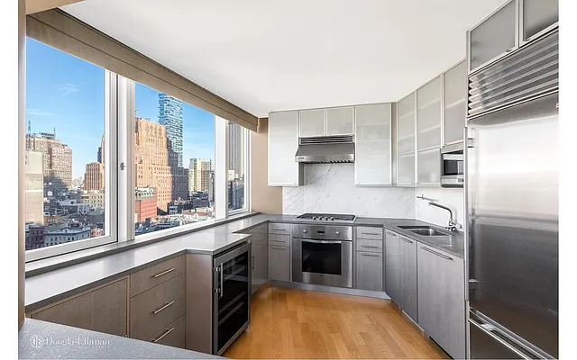 Rented by Douglas Elliman | media 15