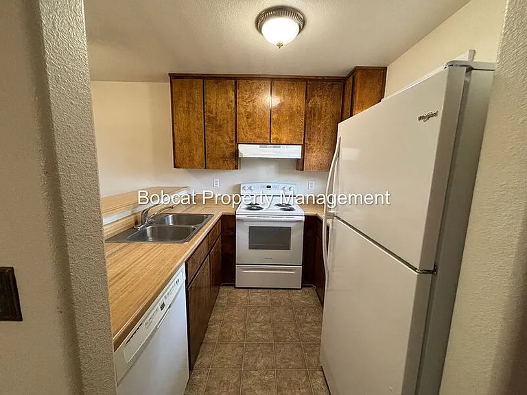 1516 South Ct #E — Photo 5