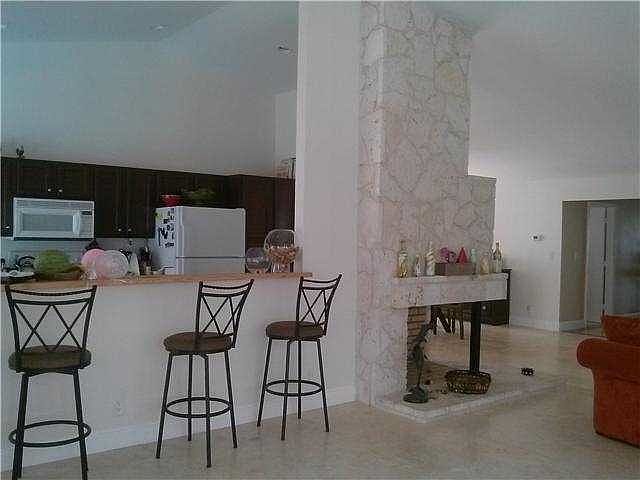 2nd image of 6951 Palmar Ct