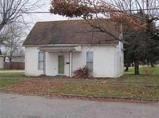 437 S 7th St, Mitchell, IN 47446