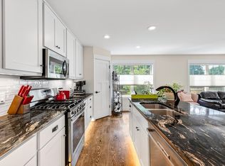 2004 Butler Ct, Middleton, WI 53562