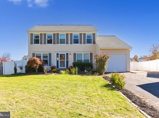 13933 Rexburg Ct, Woodbridge, VA 22193