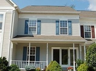 13104 Brook Mist Ln, Fairfax, VA 22033