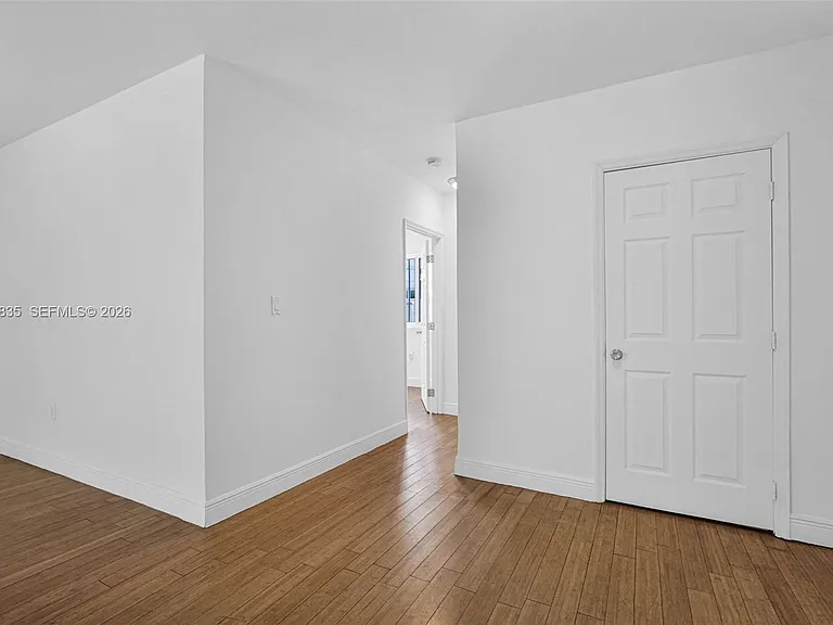 320 85th St #4 — Photo 6