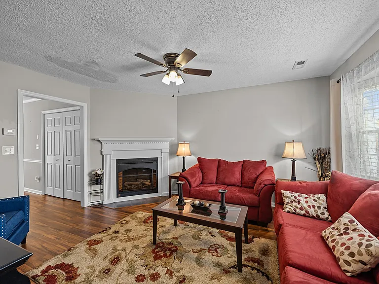 3809 E Vancroft Cir #C — Photo 11