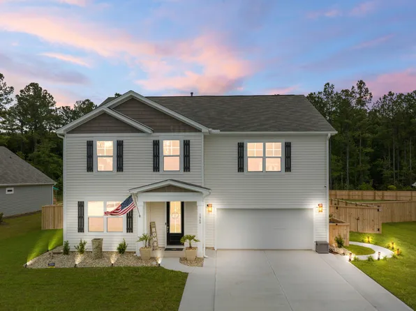 1060 Wading Point Blvd, Huger, SC 29450