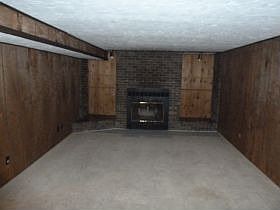 3rd image of 6936 Ewing Ave N