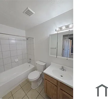 1375 Everett Ct #308 — Photo 8