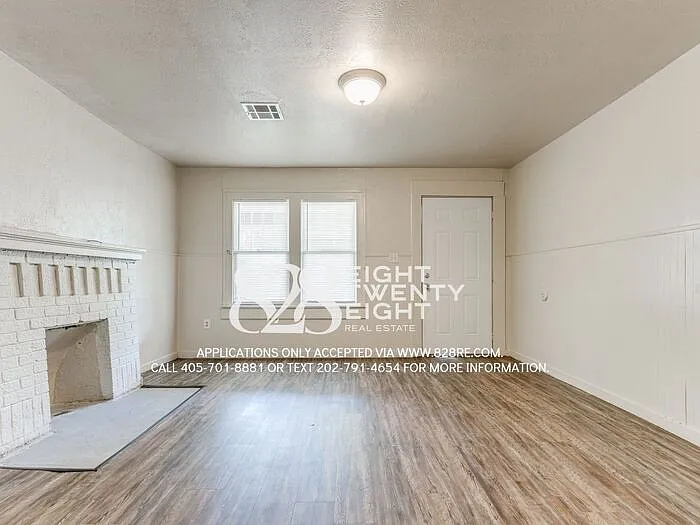 320 Castro St — Photo 15