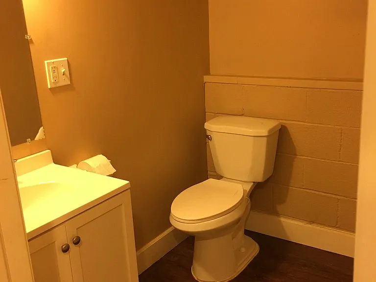 839 Hawthorne Ave — Photo 12