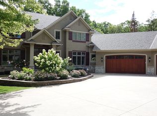 4810 Chantrey Pl, Minnetonka, MN 55345