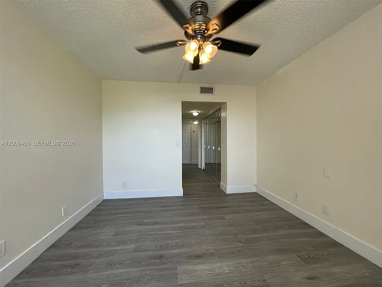 9471 Evergreen Pl #401 — Photo 20