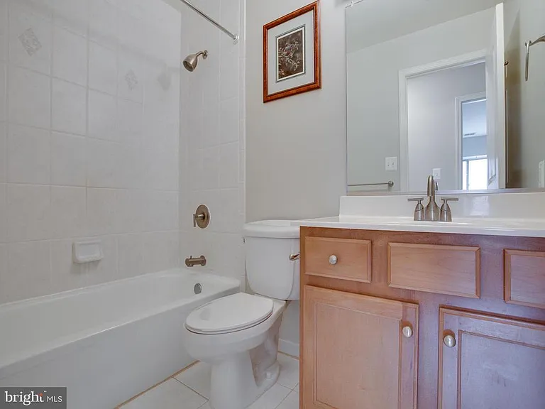 304 Hilltop Ln #F — Photo 30